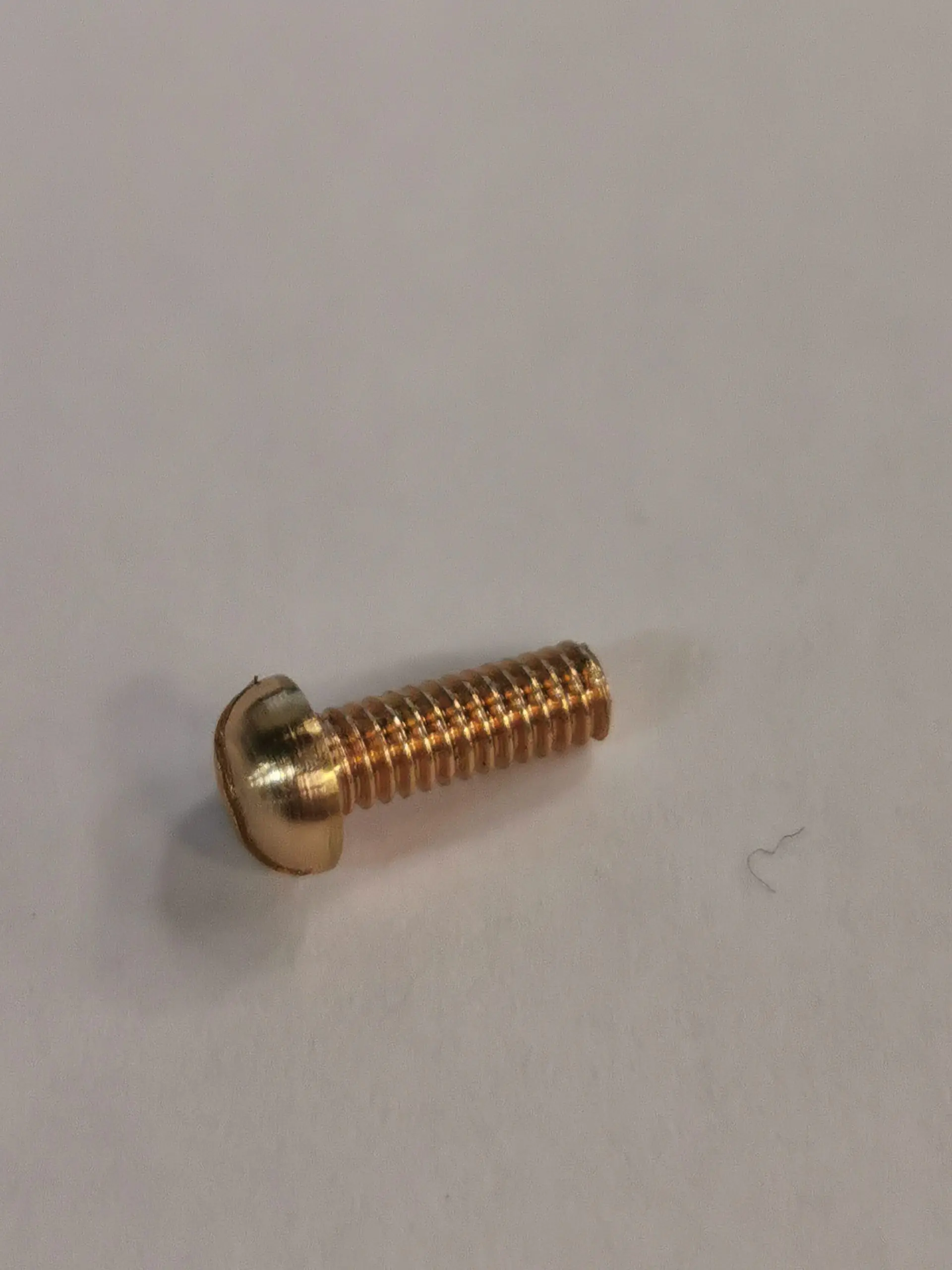8BAxquarterinch-Brass-Rnd-hd-scaled-1.webp 8BA x 1/4" Brass Round Head Screws (pack of 20) x1 - Image 1