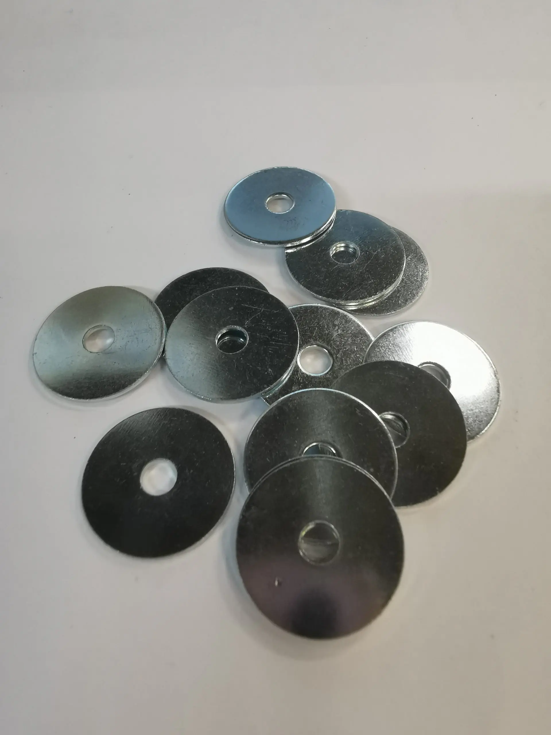 M4-penny-washer-scaled-1.webp M4 x 20mm Penny Washers (pack of 10) x 1 - Image 1