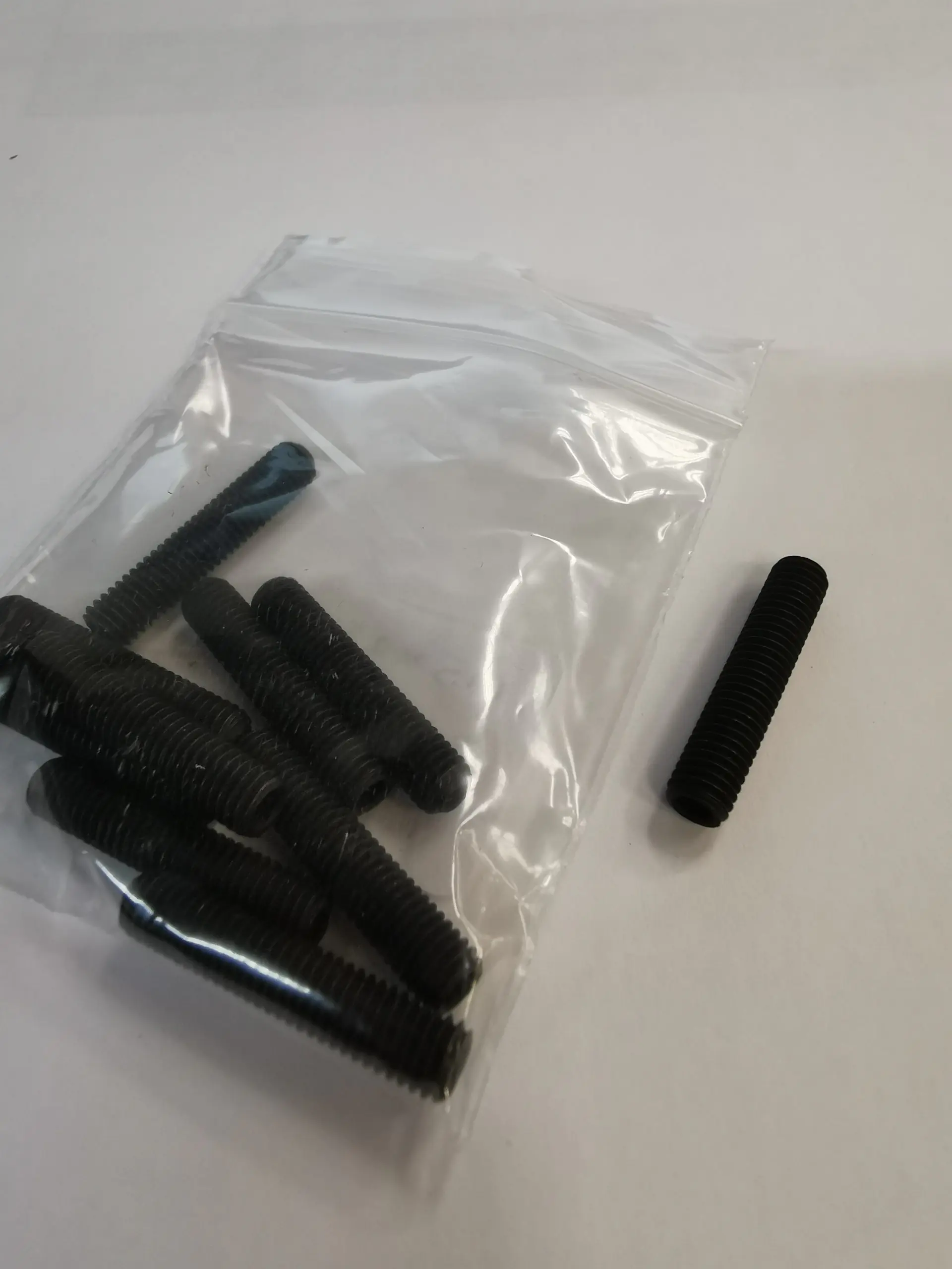 m5x25mmsktgrub-screw-scaled-1.webp M5 x 25mm SKt Grub Screw x 10 - Image 1